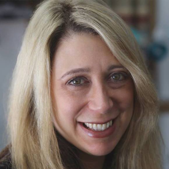 Meet your Posher, Leah - Picture 1 of 1